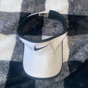 Nike visor